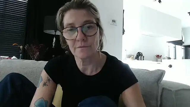 godinflower online show from September 10, 2025, 1:22 pm