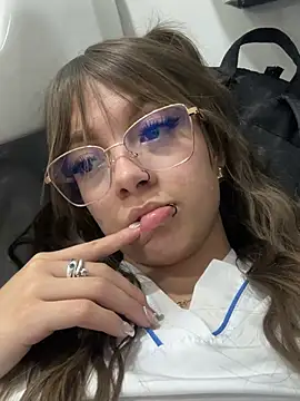 Snapshot of AmmyJones_ chatting on February 11, 2026, 5:40 pm AmmyJones online show from February 11, 2026, 5:40 pm