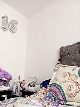 Snapshot of Juanamd1 chatting on December 4, 2025, 12:58 pm Juanamd1 online show from December 4, 2025, 12:58 pm