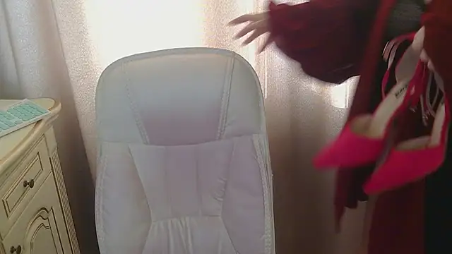 Snapshot of FOX-ME chatting on January 17, 2026, 8:19 am FOX-ME online show from January 17, 2026, 8:19 am