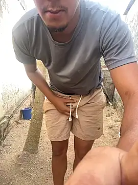 king cum  online show from December 15, 2025, 5:39 pm