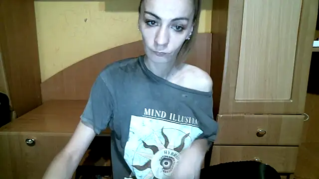 DennisXCaroll online show from January 15, 2026, 6:07 am