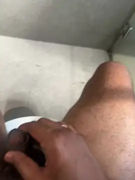 Snapshot of shrreyyyy chatting on March 22, 2025, 4:24 am shrreyyyy online show from March 22, 2025, 4:24 am