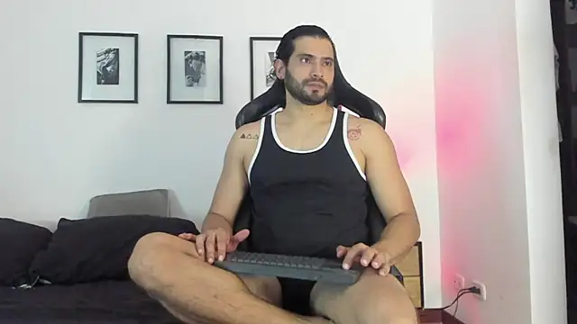 Dereck vega online show from May 4, 2026, 10:06 pm