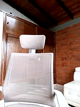 SamaraJay1 online show from March 5, 2026, 3:52 pm