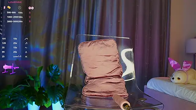 Eva Bailey  online show from January 31, 2025, 1:11 am