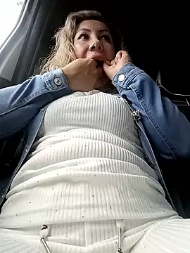 coral smitth online show from January 18, 2026, 8:23 pm