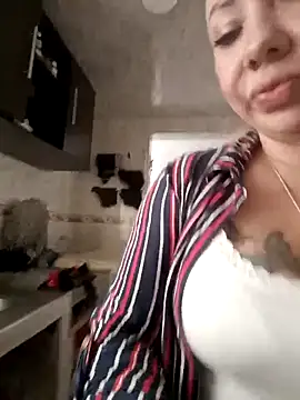 coral smitth online show from April 9, 2026, 7:19 pm