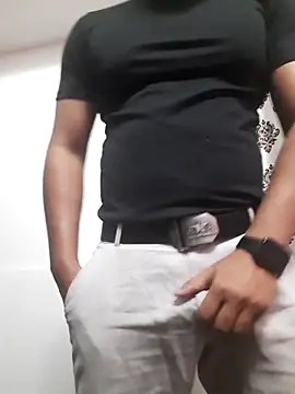 Guyinshortss online show from April 14, 2026, 7:31 pm