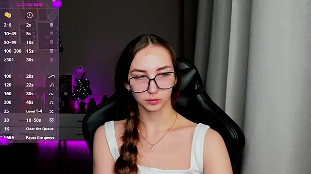 Sm0ly online show from December 25, 2024, 1:20 am