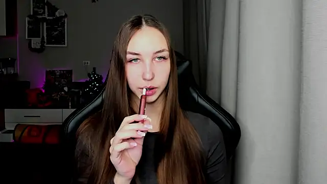 Sm0ly online show from January 15, 2026, 2:27 am