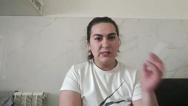 milfmomxx online show from March 22, 2025, 10:39 am