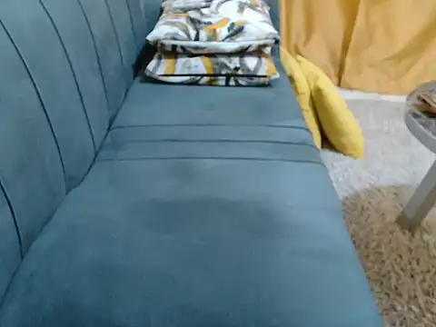 leslysexygirl online show from April 1, 2026, 5:54 pm