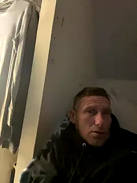 aaronmc311840 online show from September 21, 2025, 5:09 am