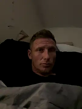 aaronmc311840 online show from October 3, 2025, 6:43 am