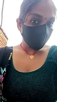 Snapshot of haymona chatting on March 18, 2025, 12:25 pm haymona online show from March 18, 2025, 12:25 pm