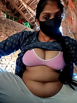 Snapshot of haymona chatting on November 7, 2025, 6:24 am haymona online show from November 7, 2025, 6:24 am