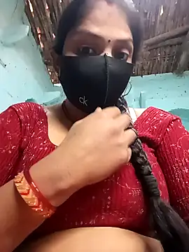 Snapshot of haymona chatting on February 11, 2026, 5:23 am haymona online show from February 11, 2026, 5:23 am