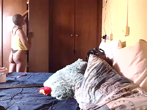 LONGBLKCLIT36 online show from February 6, 2026, 9:45 am