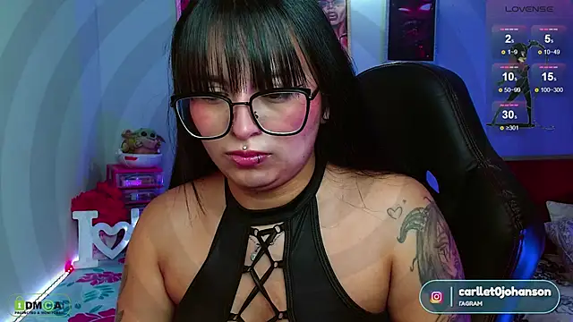 Miss scarllet  online show from March 10, 2025, 1:32 pm