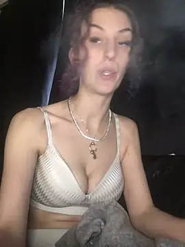 indie-rayne online show from February 19, 2025, 3:27 pm