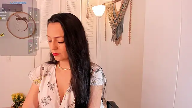 Snapshot of anaruiz_ chatting on December 15, 2024, 6:48 pm anaruiz online show from December 15, 2024, 6:48 pm