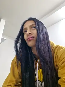 lily sk online show from March 7, 2025, 8:22 pm