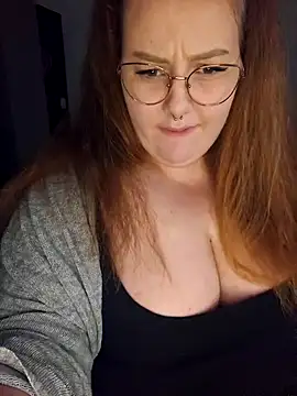  Julie x online show from December 19, 2024, 4:46 pm