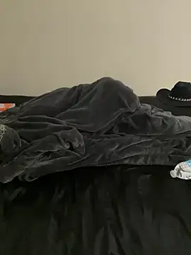 lolitalamasbonita01 online show from October 16, 2025, 3:02 pm