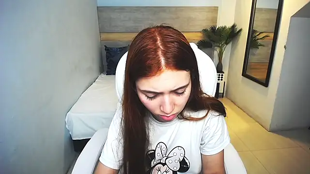 liseth fox online show from December 23, 2024, 3:33 pm