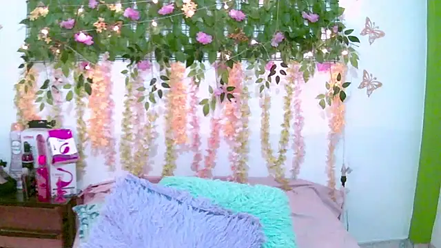 Crysrus online show from March 31, 2026, 7:25 pm