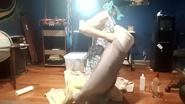 Snapshot of BJSchlect chatting on February 23, 2025, 3:45 am BJSchlect online show from February 23, 2025, 3:45 am