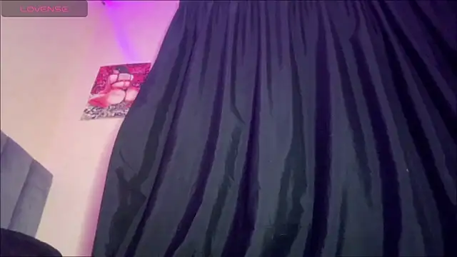 ---sophia--- online show from April 16, 2026, 3:35 pm