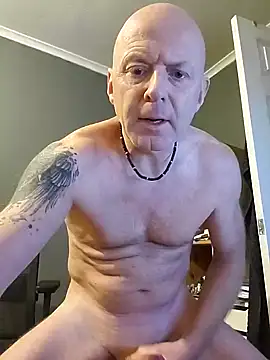 Alwaysreadysex69 online show from December 13, 2024, 12:39 pm