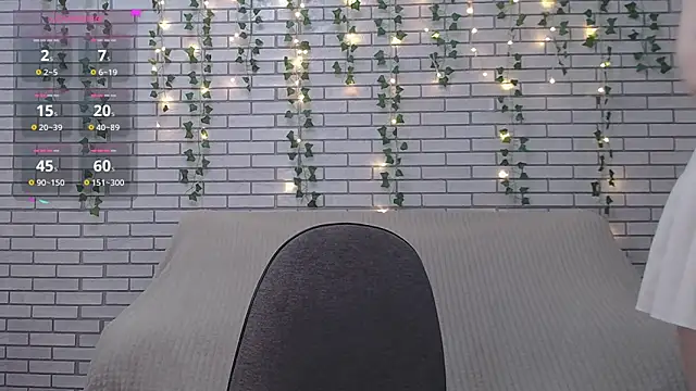 Snapshot of EmiliaDuchess chatting on February 27, 2025, 6:18 am EmiliaDuchess online show from February 27, 2025, 6:18 am