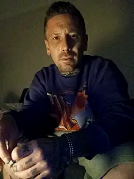 Snapshot of Schabernack1990 chatting on September 10, 2025, 3:06 am Schabernack1990 online show from September 10, 2025, 3:06 am