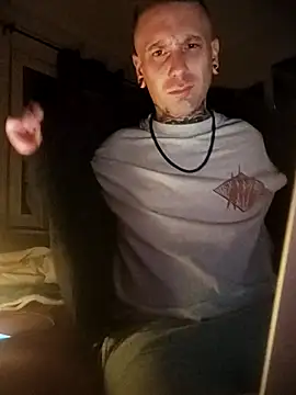 Snapshot of Schabernack1990 chatting on October 2, 2025, 12:39 am Schabernack1990 online show from October 2, 2025, 12:39 am