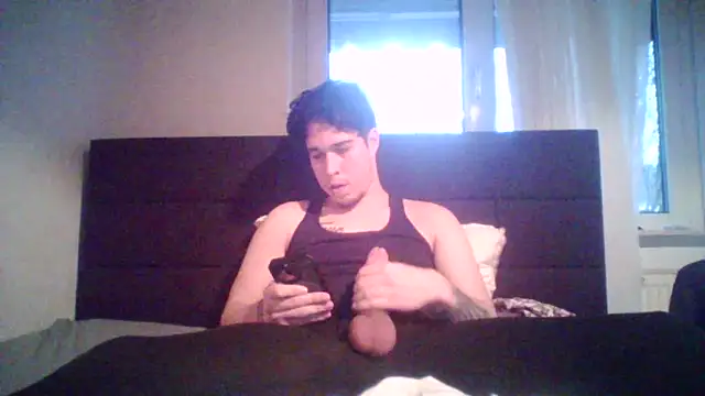 Snapshot of Latinoslv chatting on December 4, 2025, 2:59 pm Latinoslv online show from December 4, 2025, 2:59 pm
