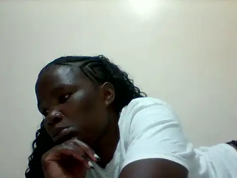 sweetangel41 online show from May 11, 2026, 10:32 am