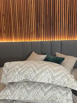 EmiilyAdams  online show from November 8, 2025, 11:14 pm