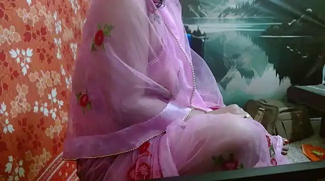 LOVERIAKOL online show from December 3, 2024, 2:38 pm