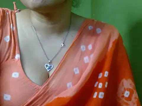 LOVERIAKOL online show from March 17, 2026, 6:33 pm