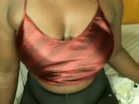 Snapshot of Blackqueen341 chatting on March 19, 2025, 10:22 am Blackqueen341 online show from March 19, 2025, 10:22 am
