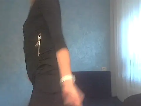 EffectMaya online show from September 27, 2025, 1:16 pm