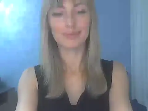 EffectMaya online show from November 7, 2025, 3:23 pm