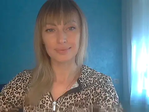 EffectMaya online show from November 28, 2025, 10:40 am