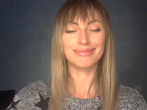 EffectMaya online show from February 11, 2026, 7:08 pm