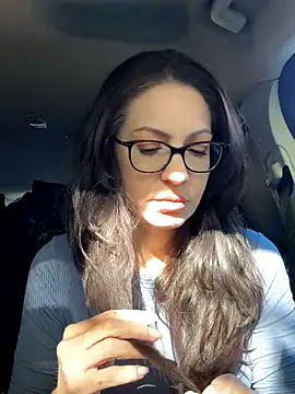 BeautifulMesss online show from October 27, 2025, 3:38 pm