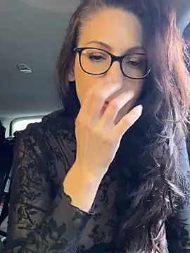 BeautifulMesss online show from October 29, 2025, 3:36 pm