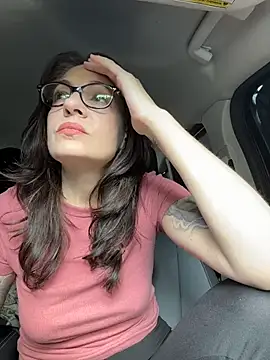 BeautifulMesss online show from April 6, 2026, 3:02 pm